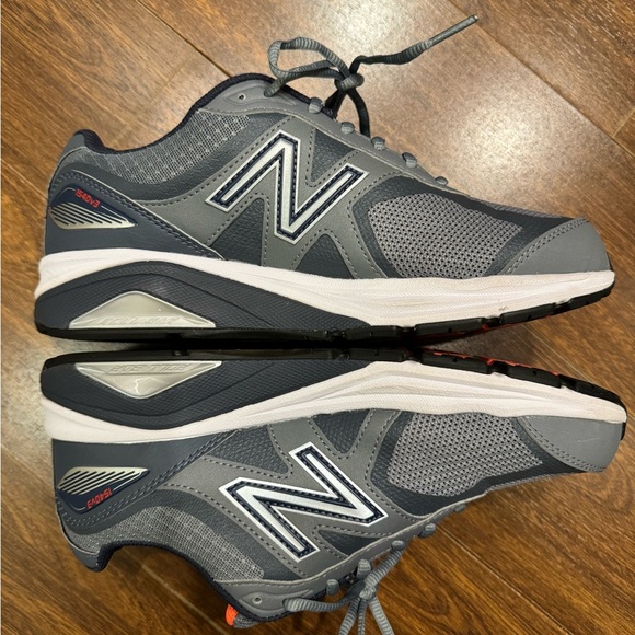 New Balance 1540 - Picture 4 of 7